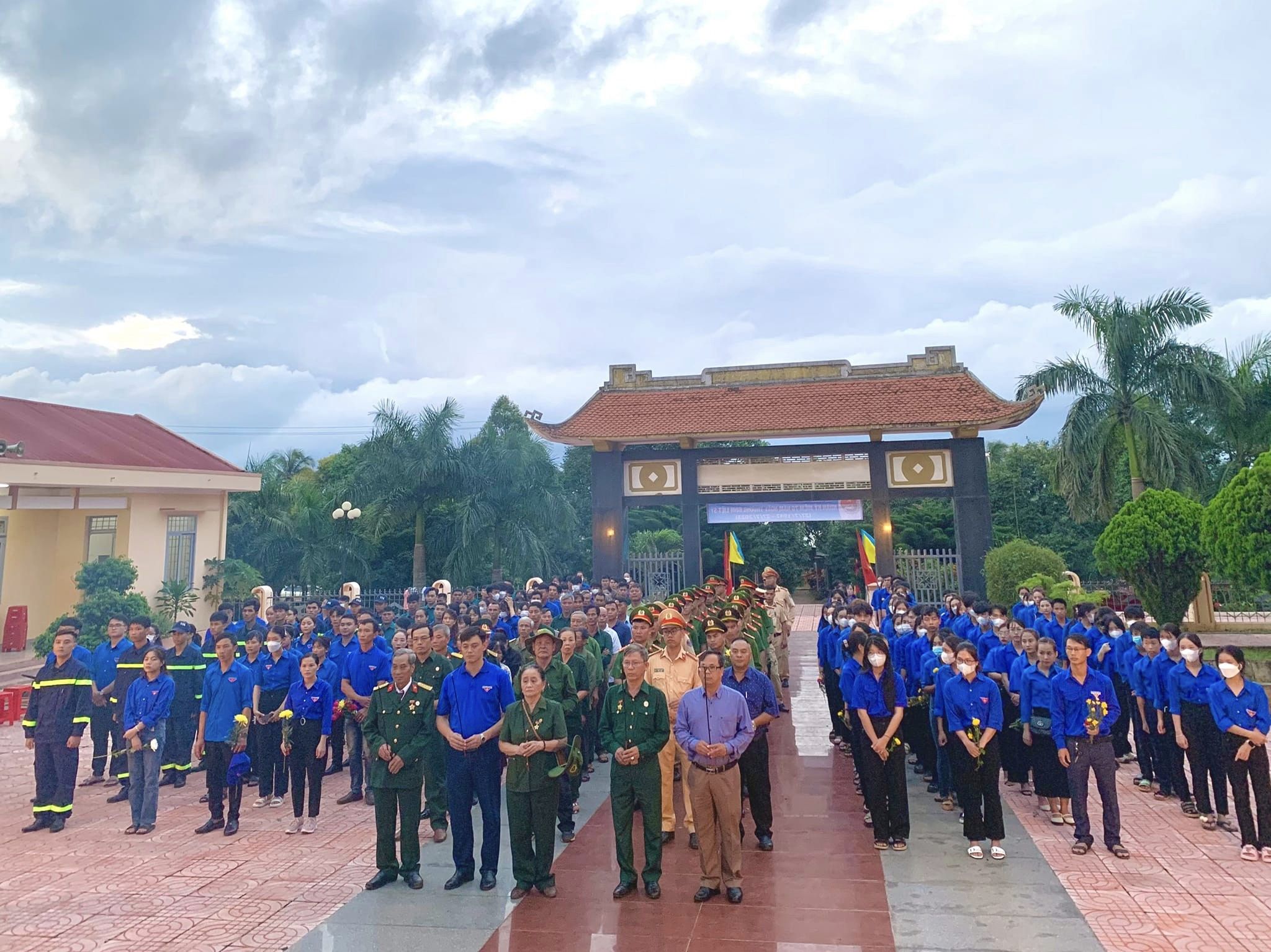 Lễ thắp nến tri ân kỷ niệm 76 năm Ngày Thương binh - Liệt sĩ 27/7